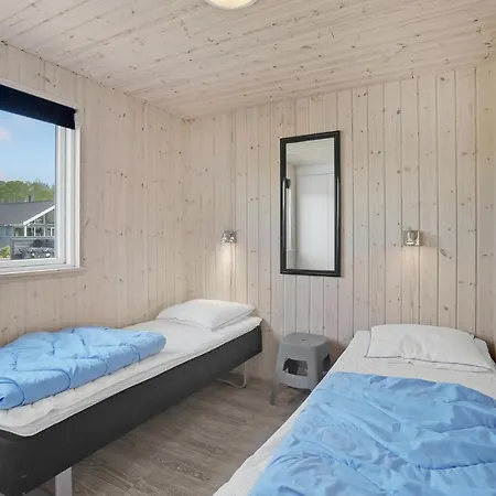 Feriehus Amazing In With Sauna