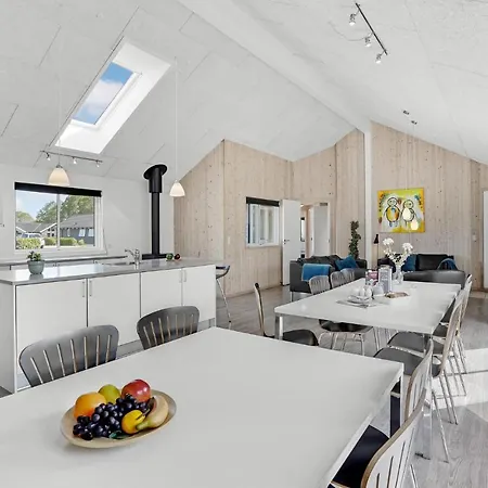 Feriehus Amazing In With Sauna *